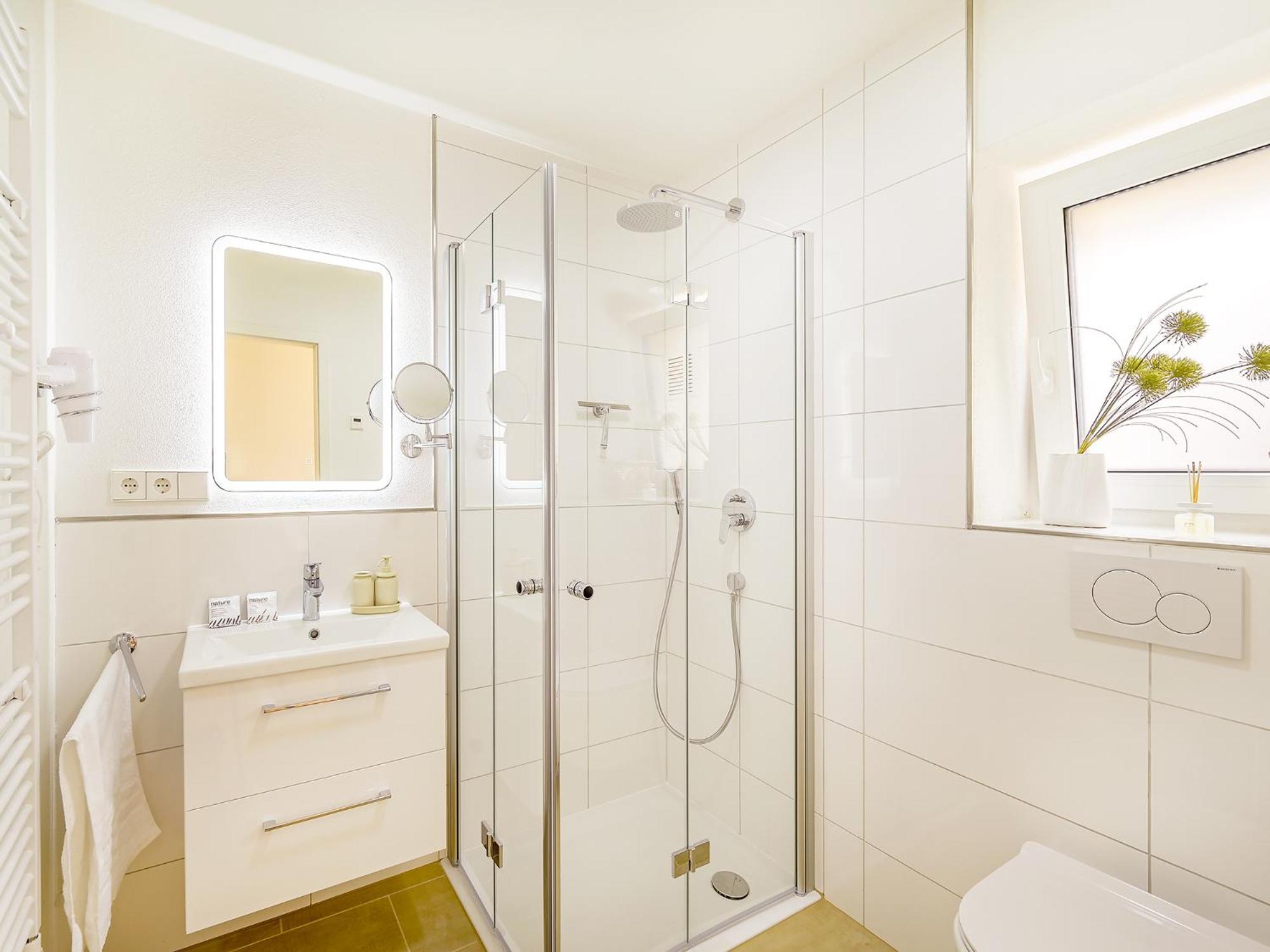 Ferienwohnung Hinterhof-Juwel Mit Kueche Und Smart-Tv Karlsruhe Exterior foto